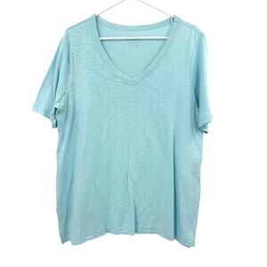 Chico's The Ultimate Tee Size 2 Large Light Blue Short Sleeve V Neck T-Shirt Top
